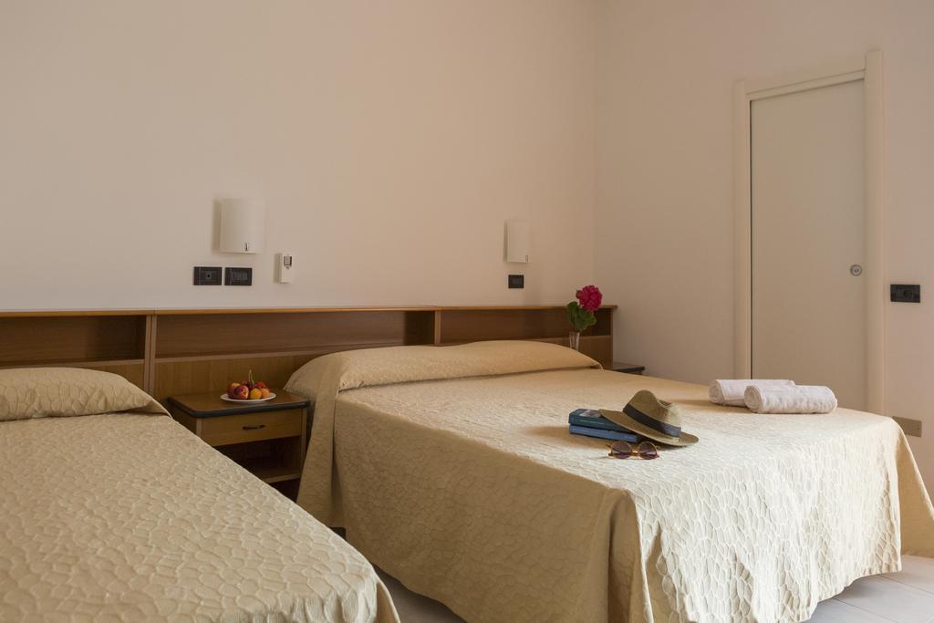 Hotel Villa Tosi Bellaria-Igea Marina Eksteriør billede