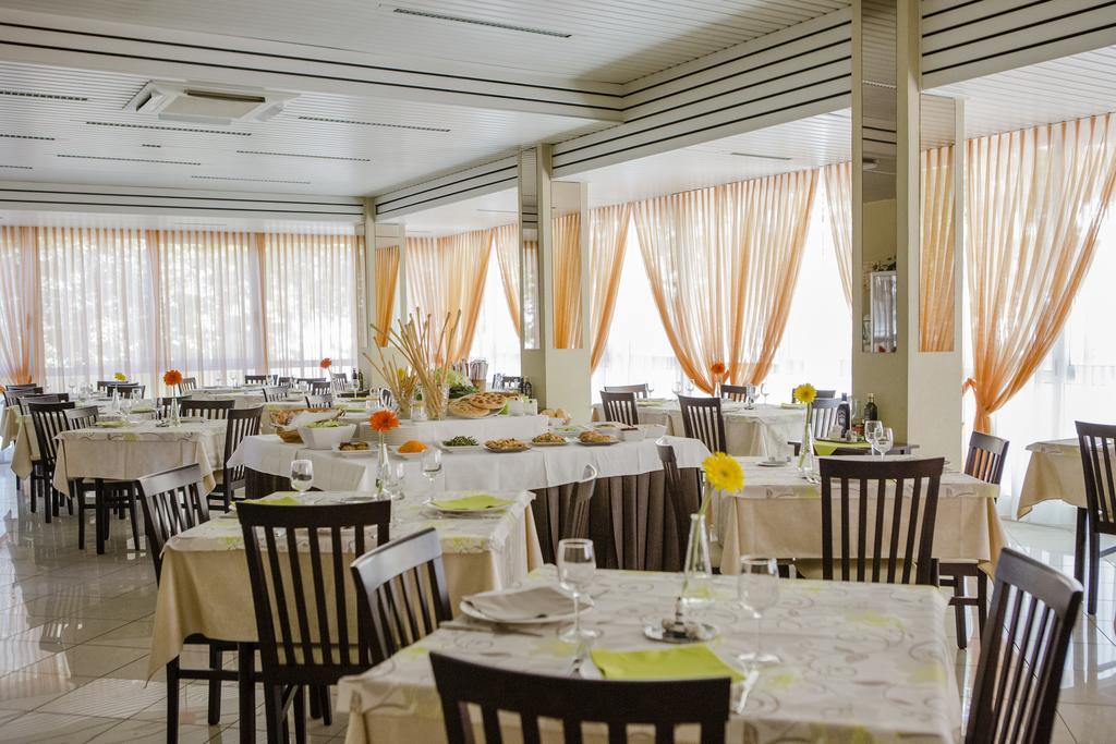 Hotel Villa Tosi Bellaria-Igea Marina Eksteriør billede